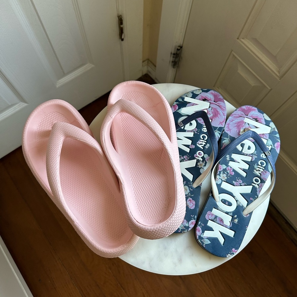 Women’s Size 42 Flip Flops Bundle